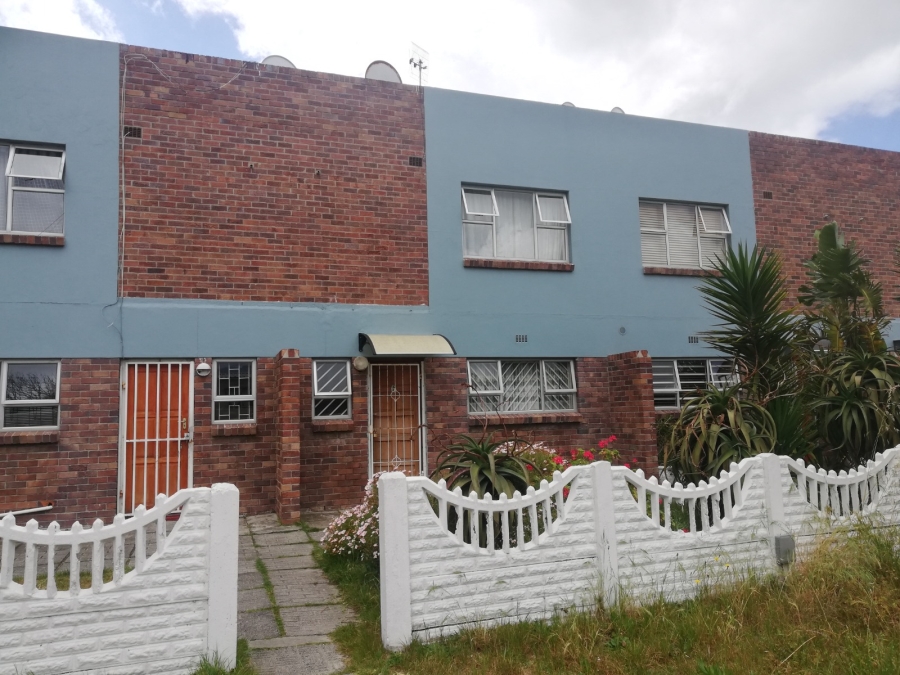 To Let 2 Bedroom Property for Rent in Penlyn Estate Western Cape
